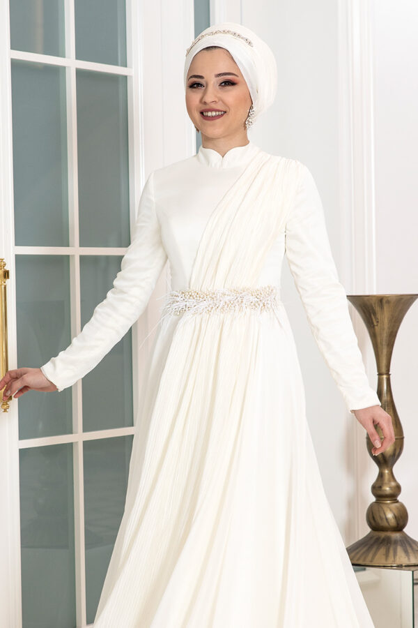 Elegant Light Beige Evening Dress - Image 2
